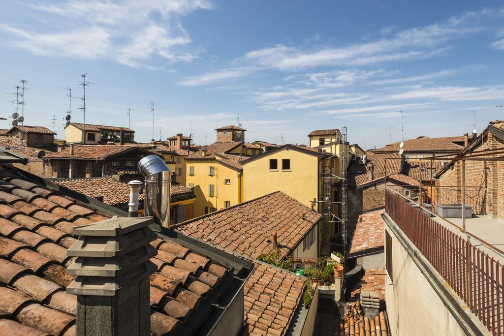 L'Attico Del Duomo Lejlighed Modena Eksteriør billede