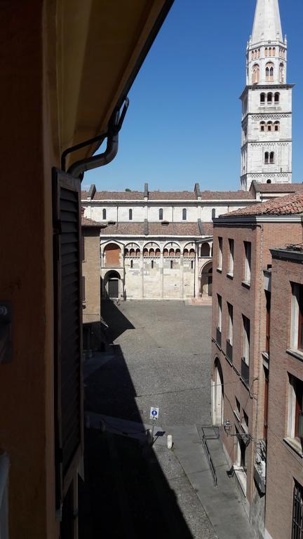 L'Attico Del Duomo Lejlighed Modena Eksteriør billede