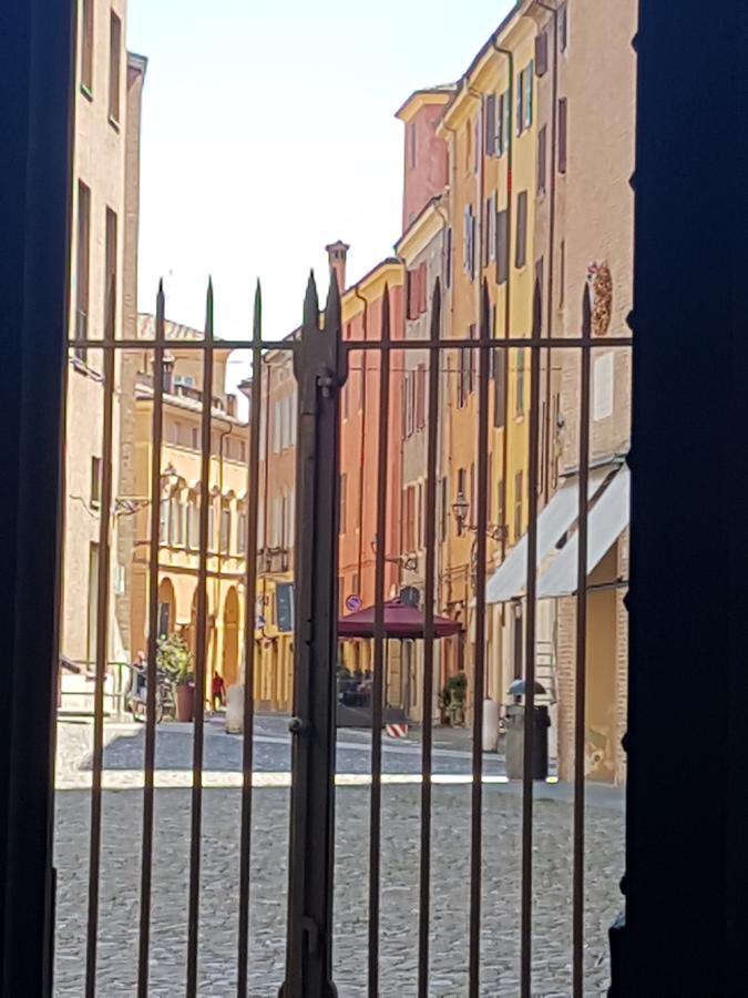 L'Attico Del Duomo Lejlighed Modena Eksteriør billede